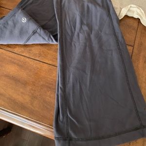 Lululemon yoga pants